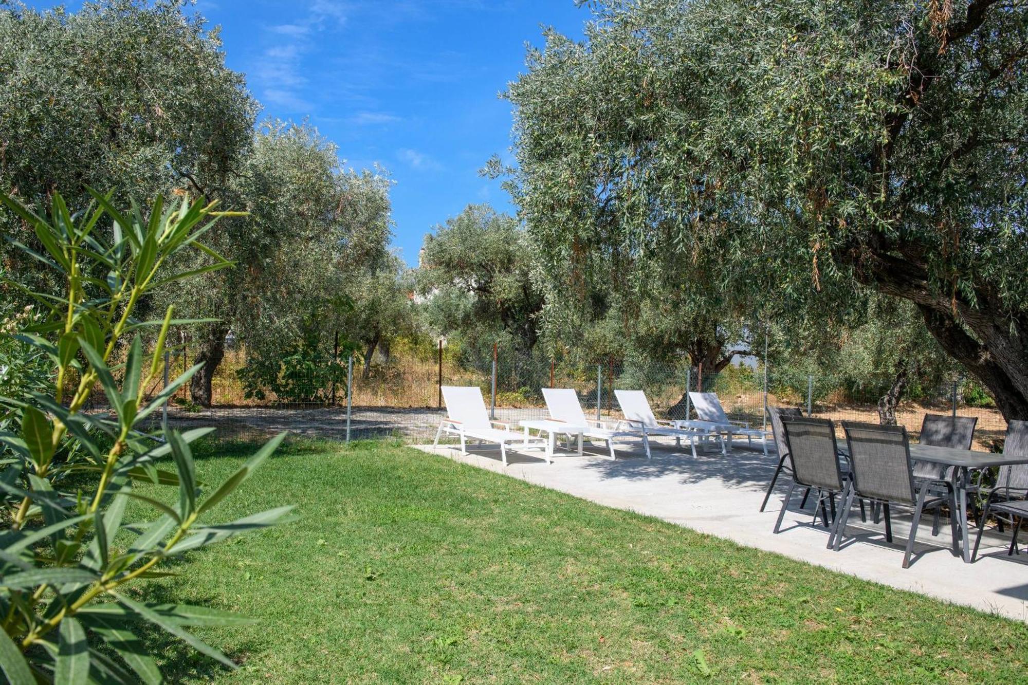 Louloudis Apartments Complex Limenas  Bagian luar foto