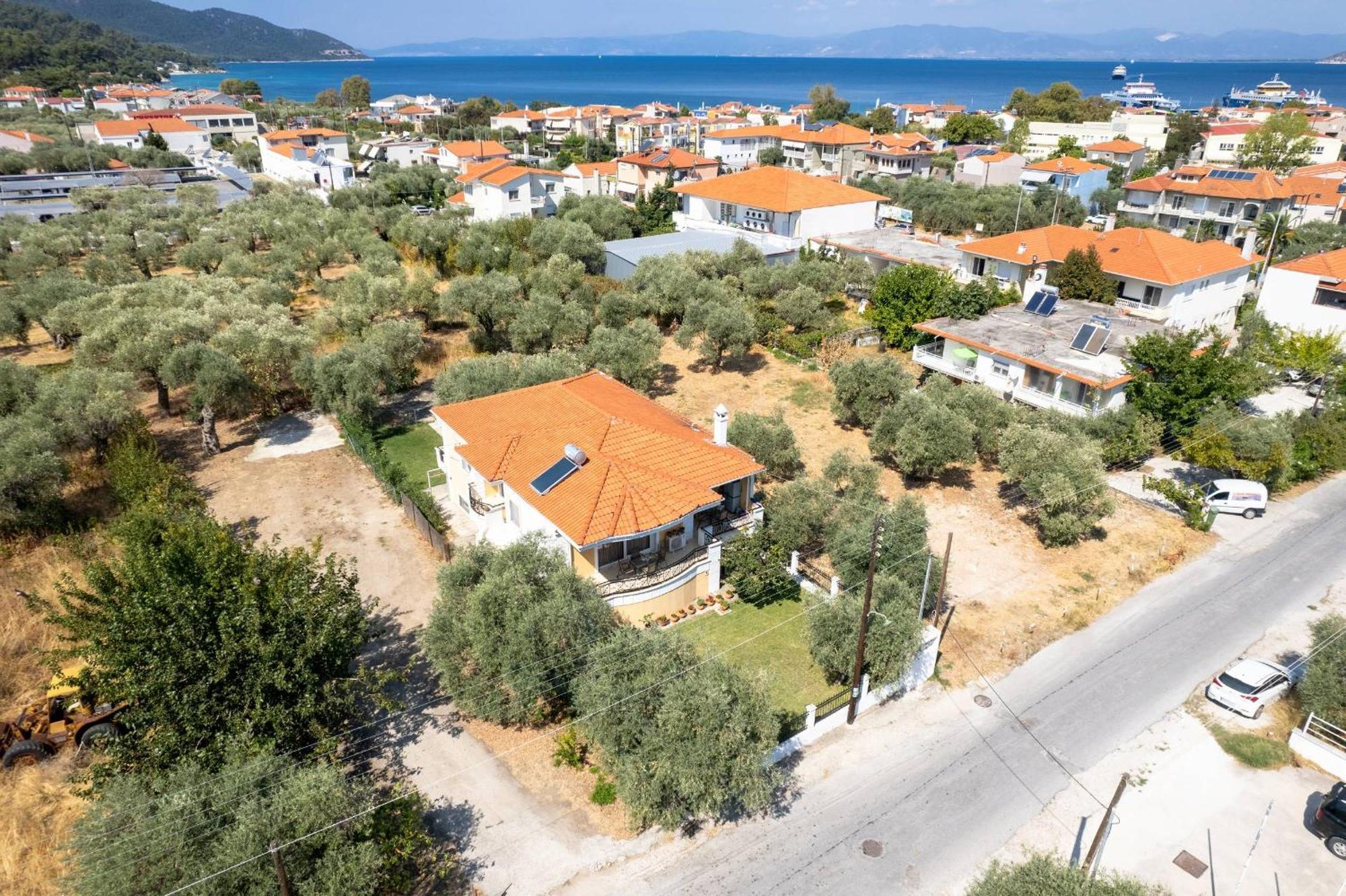 Louloudis Apartments Complex Limenas  Bagian luar foto