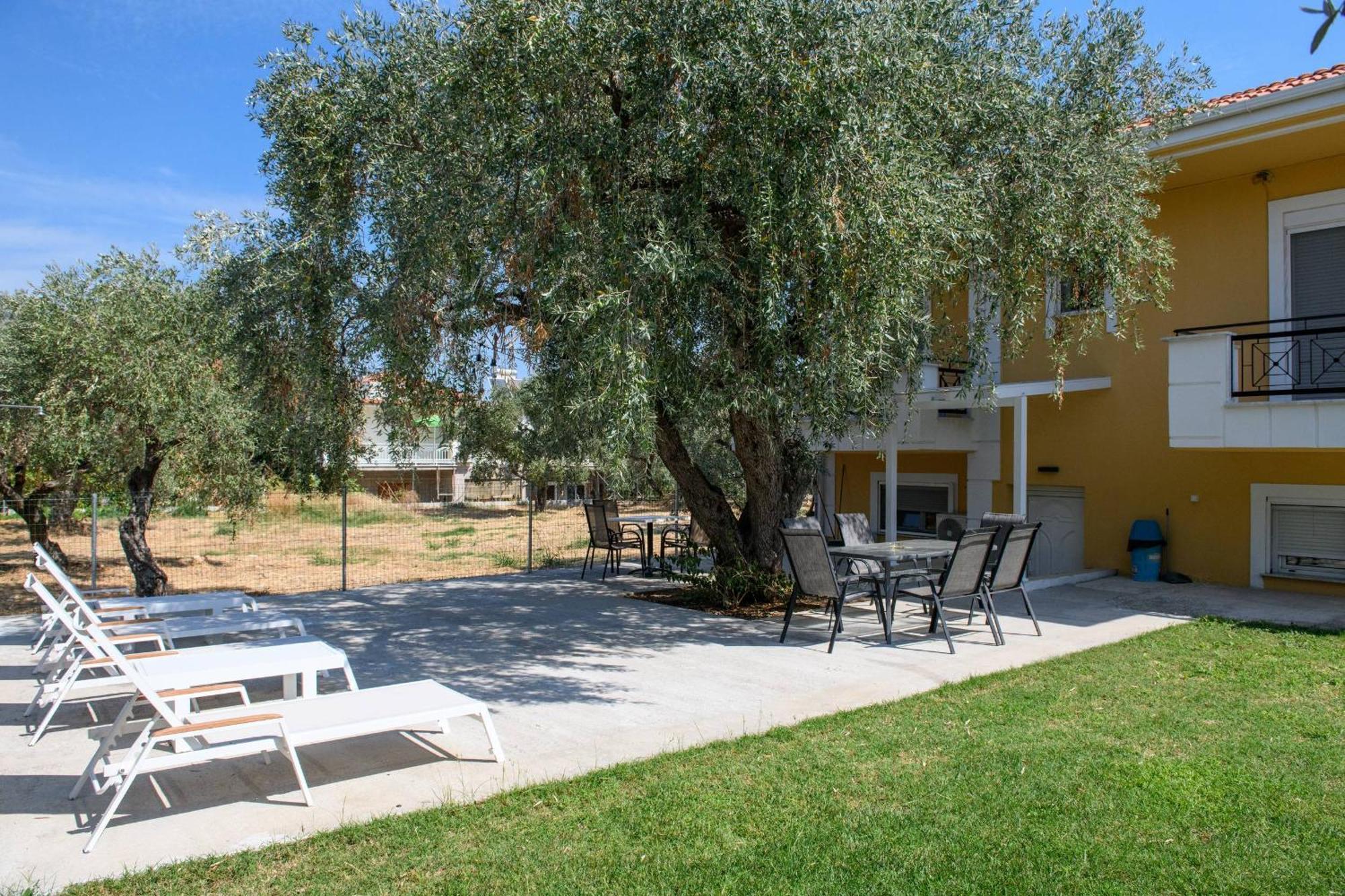 Louloudis Apartments Complex Limenas  Bagian luar foto